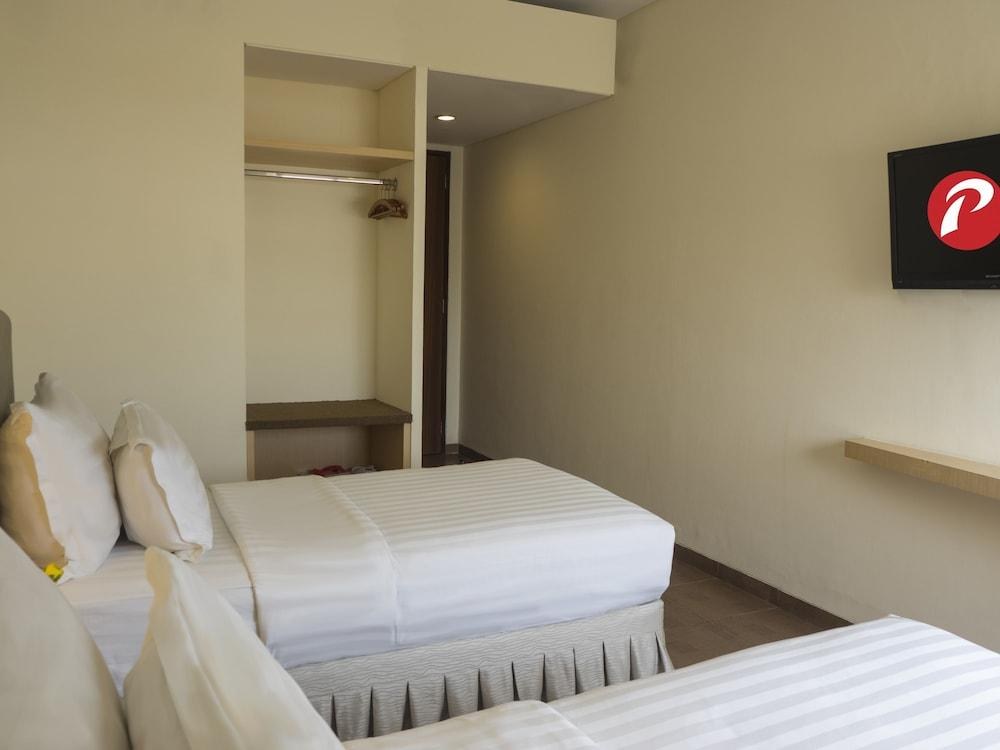 d'primahotel ITC Mangga Dua photo 2