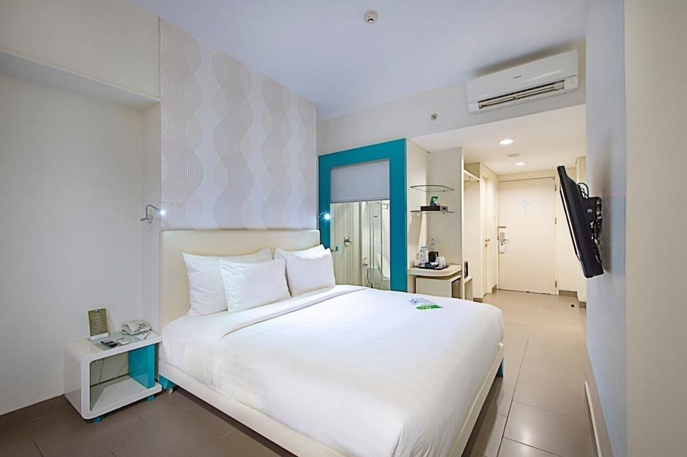 BLUE SKY HOTEL PETAMBURAN photo 2