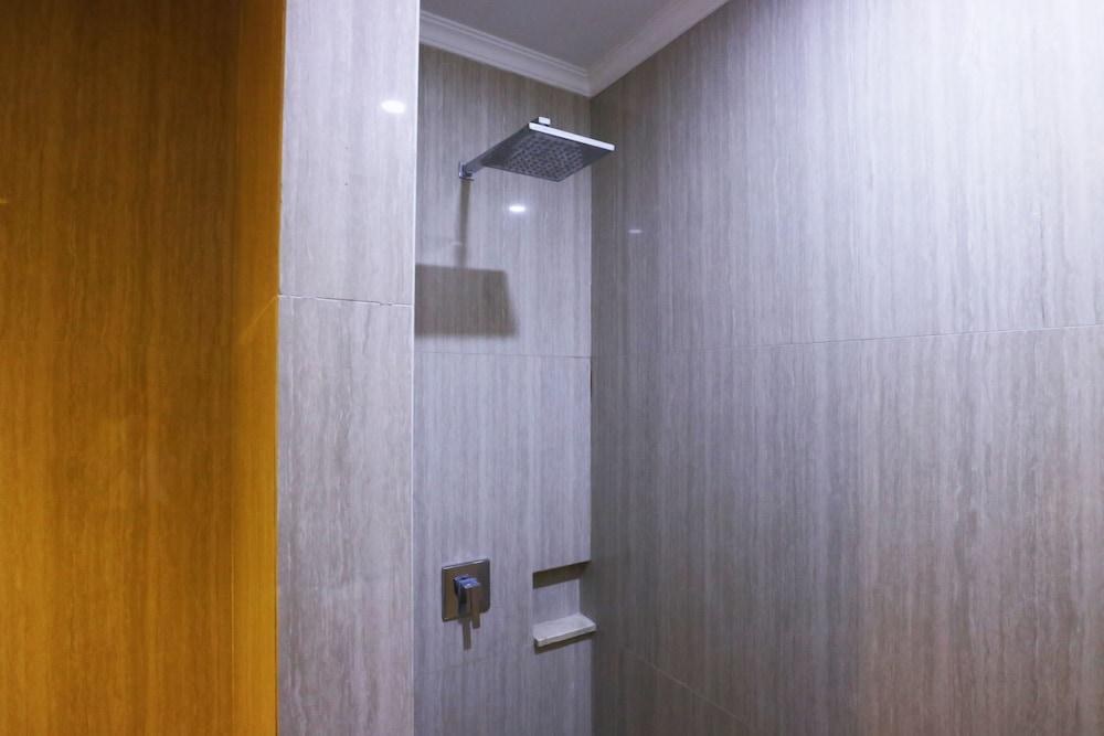 Coins Hotel Jakarta photo 3