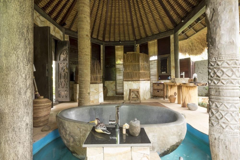 Kupu Kupu Private Villa photo 3