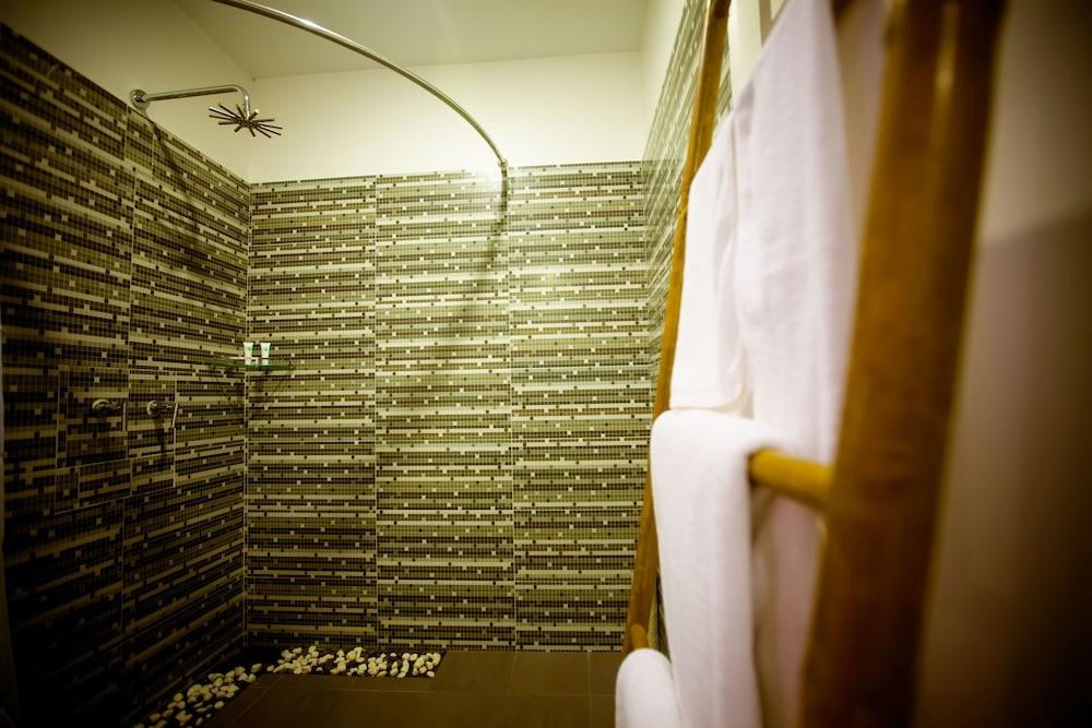 SAKABAN Suite photo 3