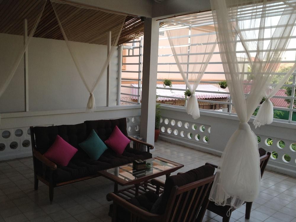 Cozy Boutique Hotel photo 3