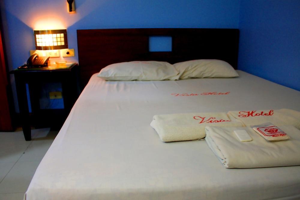 Vista Hotel Recto photo 1