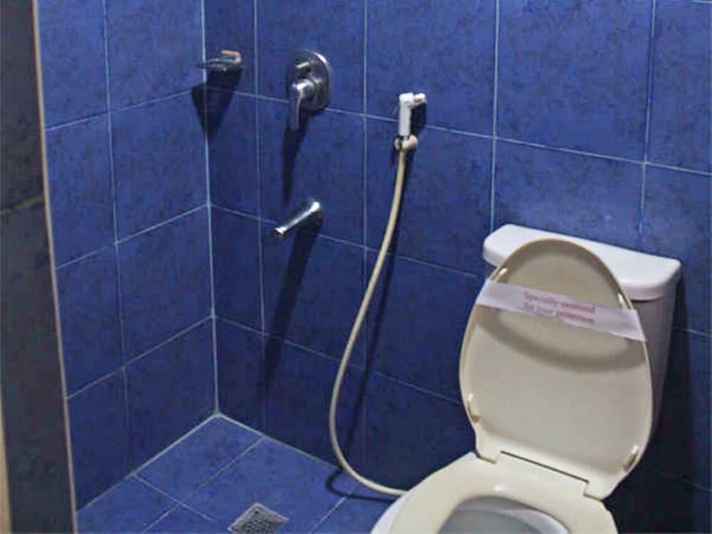 Vista Hotel Recto photo 3