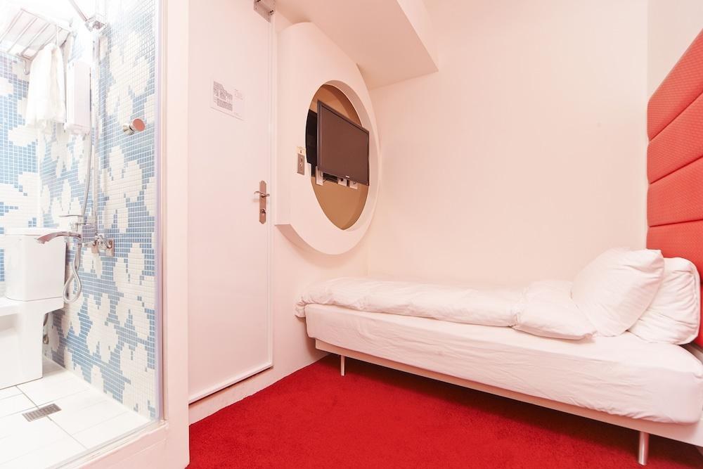 Forever Inn photo 1