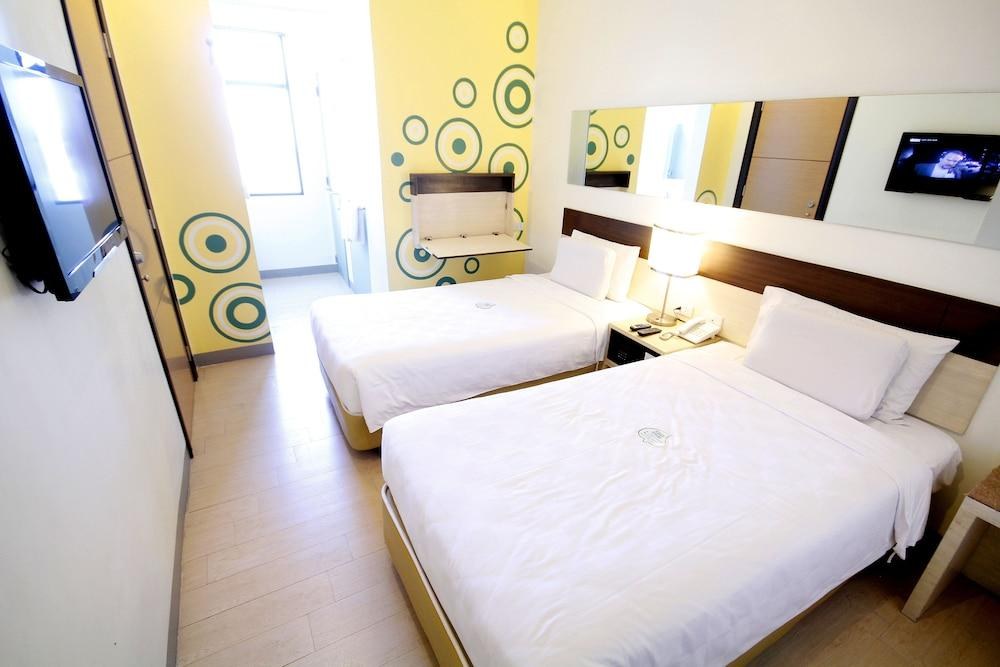 Go Hotels Otis-Manila ¿ Multi-Use Hotel photo 1