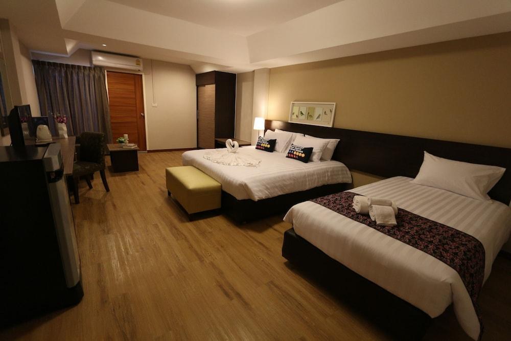 Golden Jade Suvarnabhumi Hotel