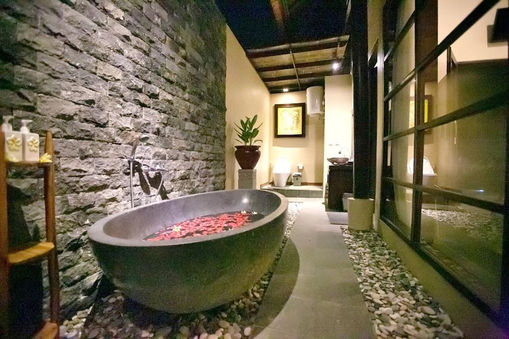 Ubud Raya Villa photo 3