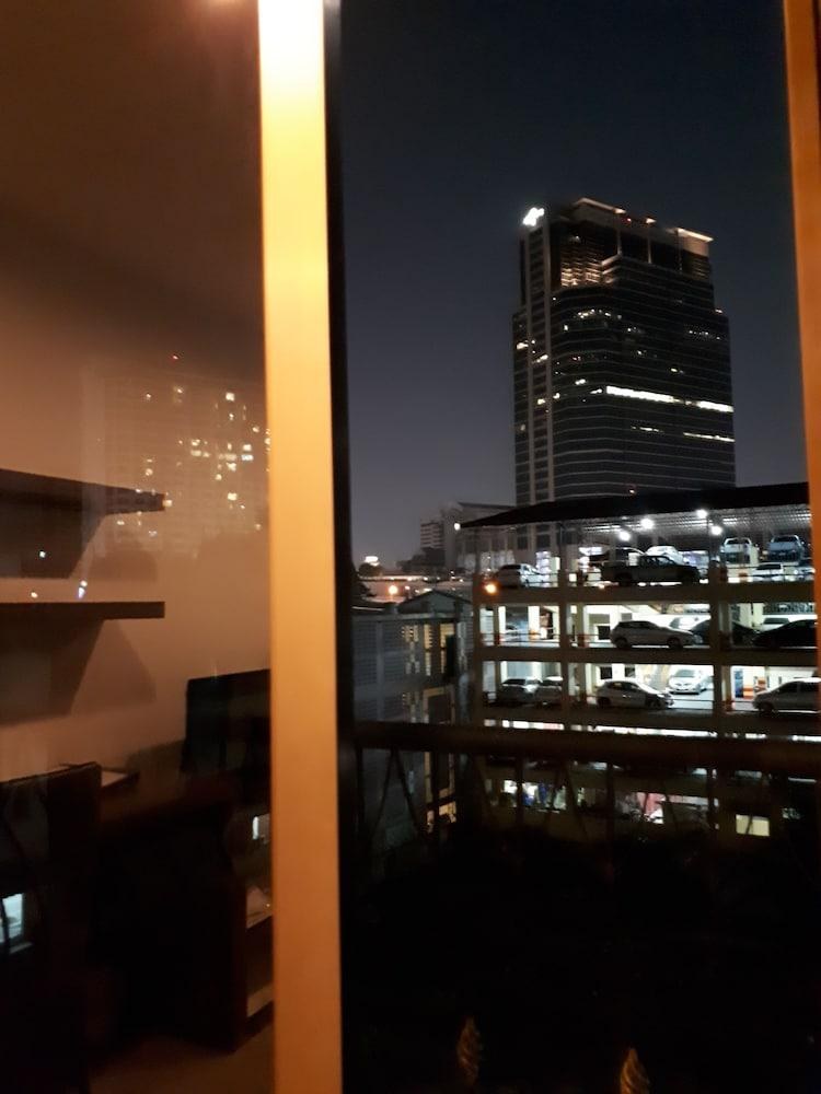 Bed by City Surawong Patpong photo 2