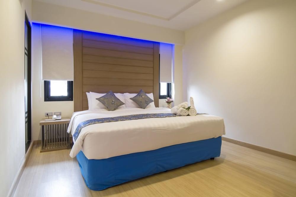 Eleven Avenue Suites photo 1