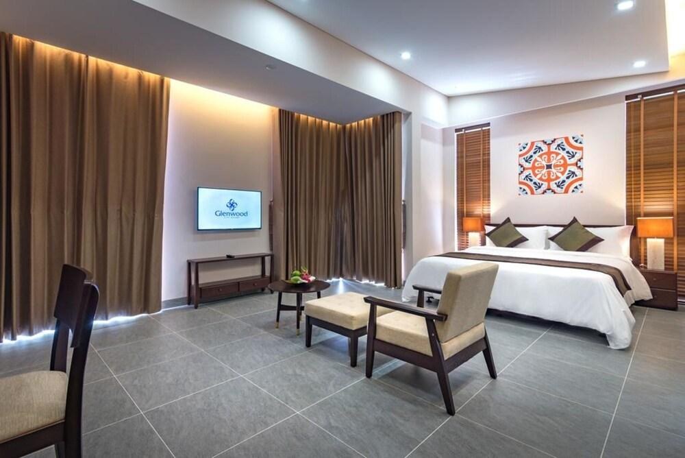 GLENWOOD RESIDENCES photo 1
