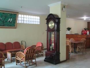 Hotel Lautze Indah photo 1