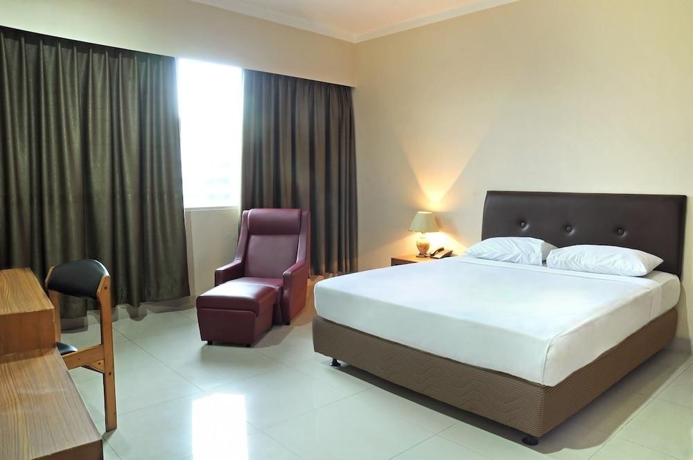 Hotel Banyuwangi Sintera photo 1