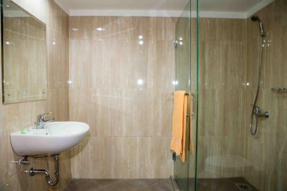 Hotel Banyuwangi Sintera photo 3