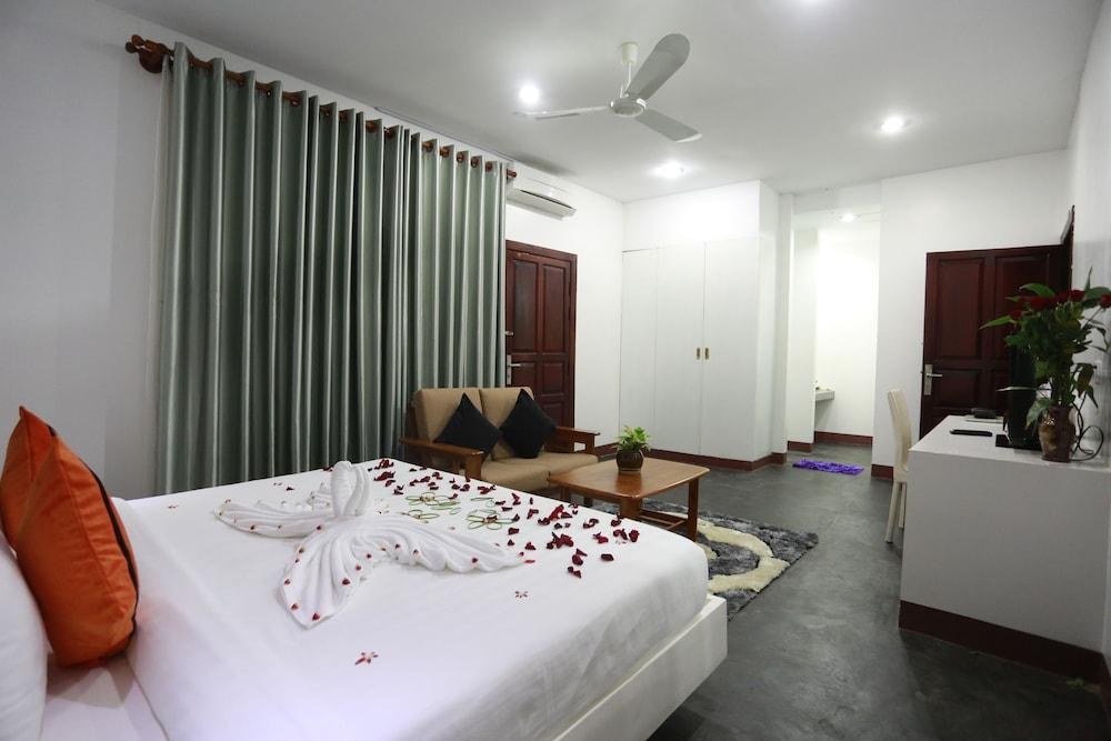 Rose Royal Suite photo 2