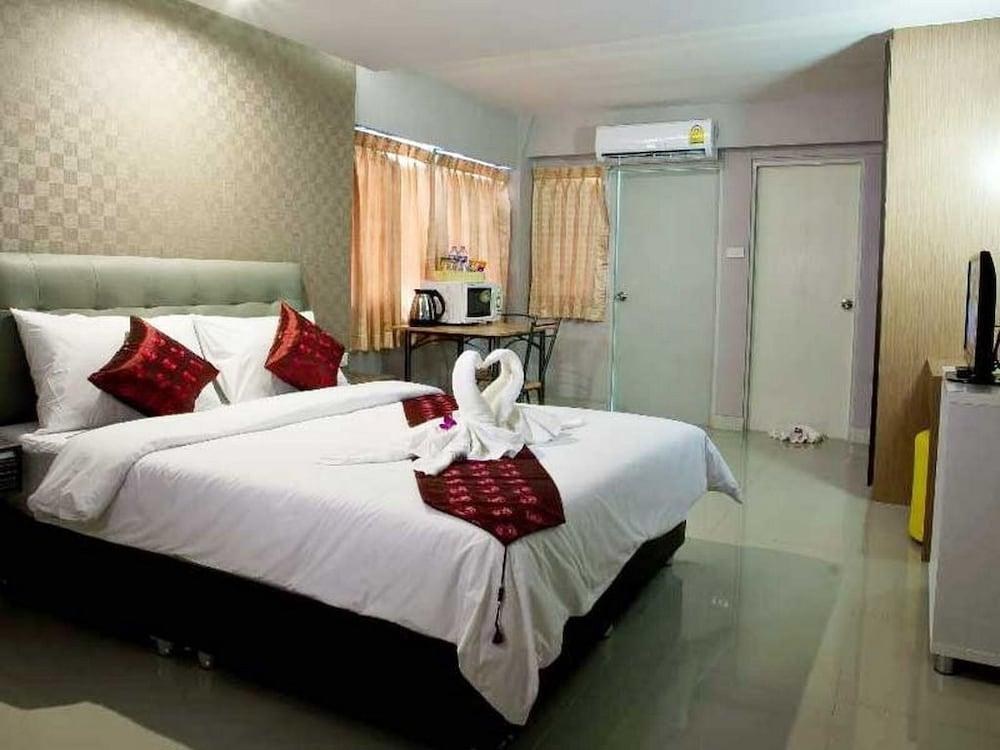 NRC Residence Suvarnabhumi photo 2