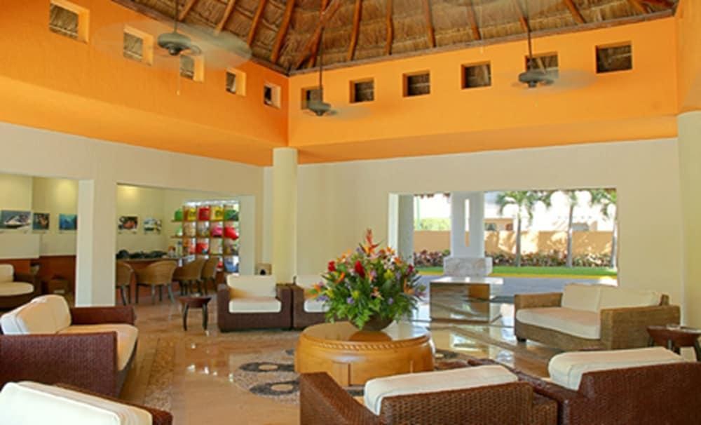 Laguna Suite photo 4