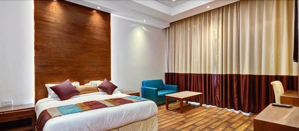 Hotel LaSagrita Sunder Nagar photo 2