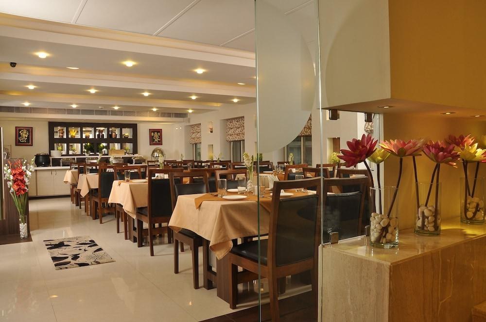 Hotel Niharika photo 3