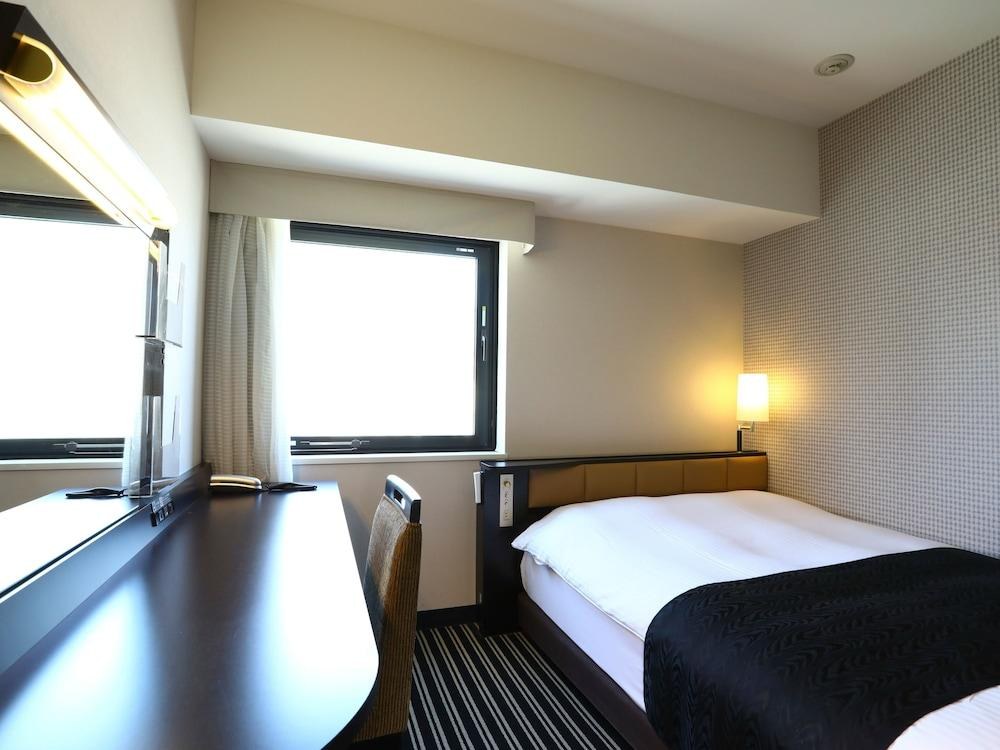 APA Hotel Shimbashi-Toranomon photo 2