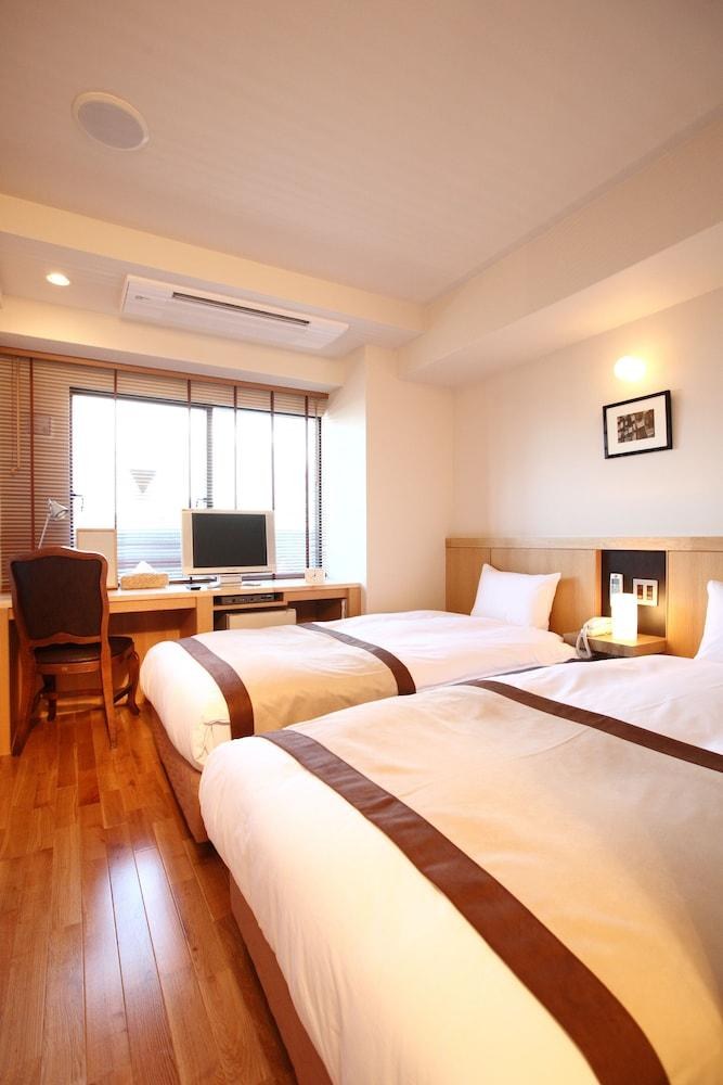 SUTTON PLACE HOTEL UENO photo 2