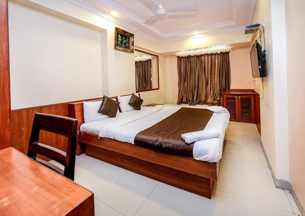 Hotel Lucky Goregaon photo 2