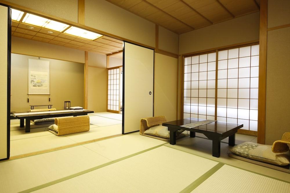 Arima Hot spring Ryokan Hanamusubi photo 1