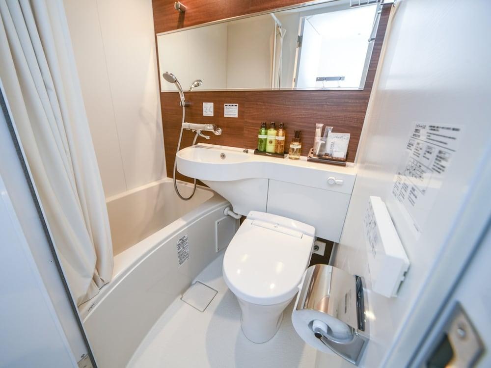 Hotel Livemax Nihombashi-Hakozaki photo 3