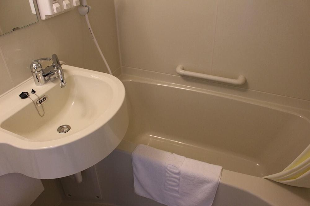 Toyoko Inn Osaka Namba Nippombashi photo 3
