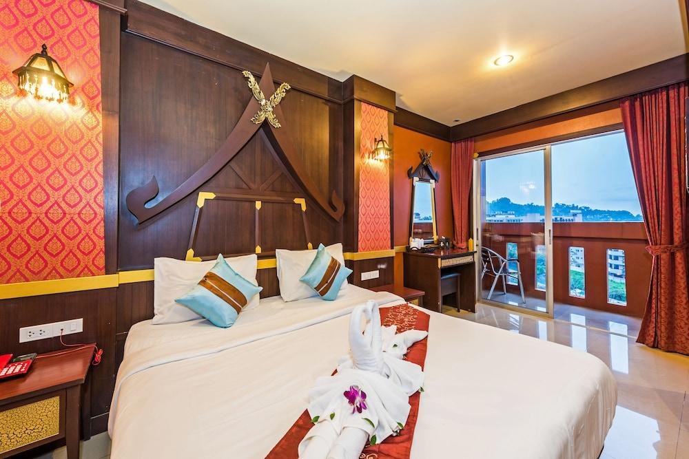 99 Residence Patong photo 1