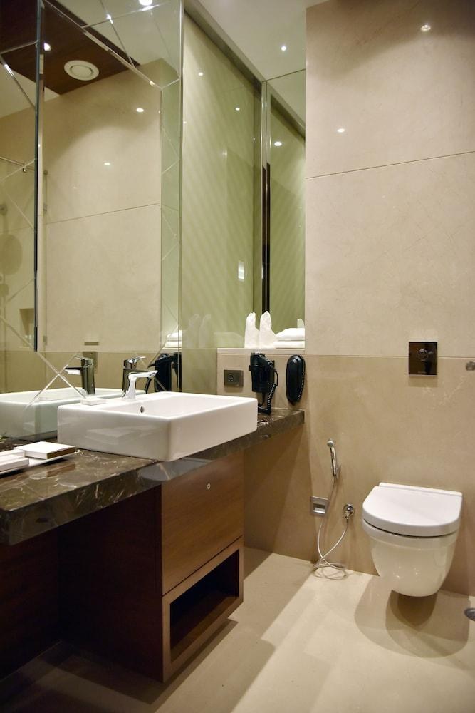 Niranta Airport Transit Hotel & Lounge Terminal 2 Arrivals/Landside photo 3
