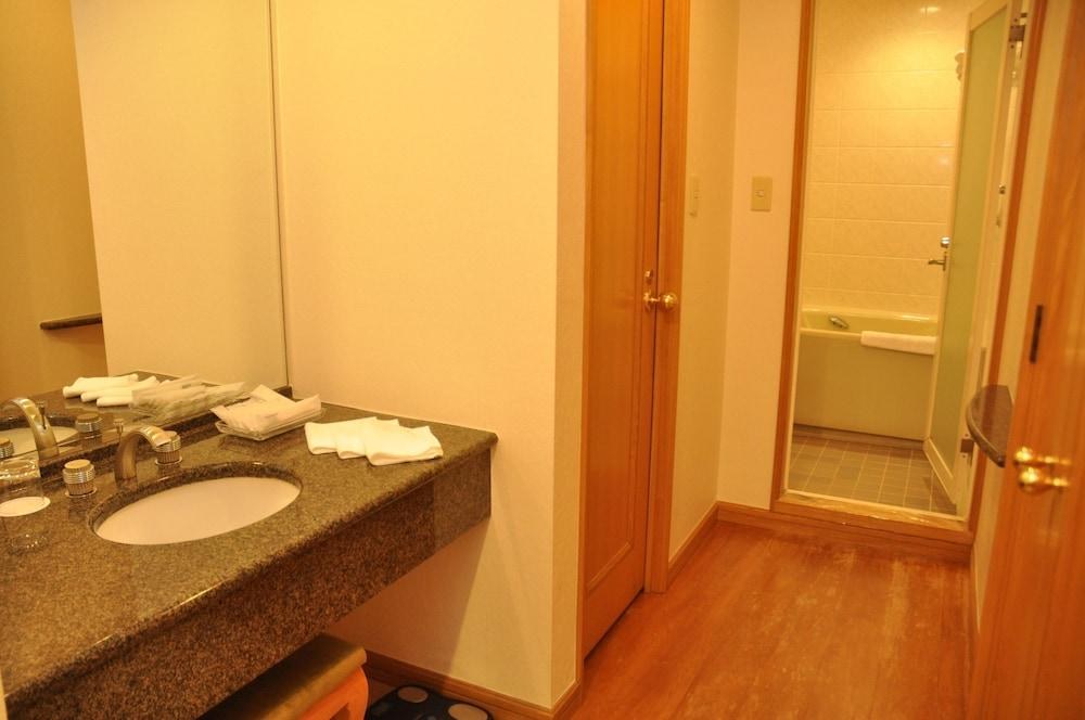 Hotel Cadenza Tokyo photo 3