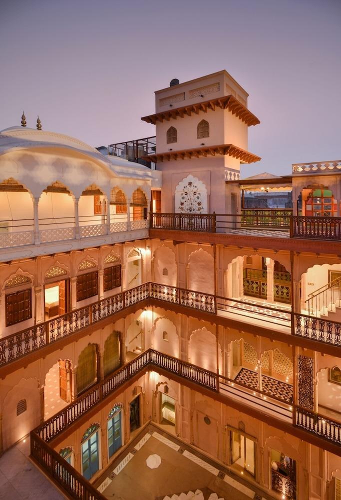 Welcomheritage Haveli Dharampura