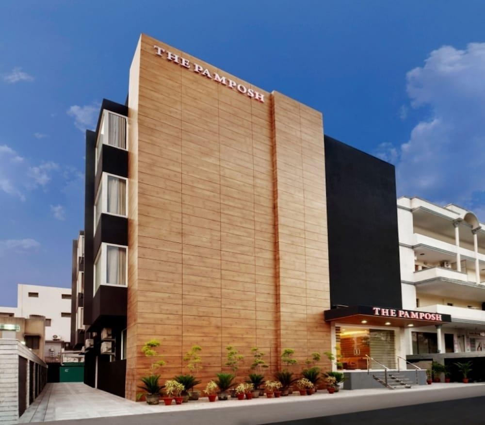 Hotel The Pamposh - New Delhi