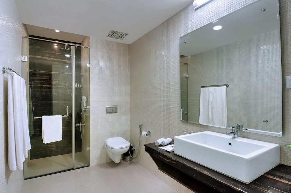 Hotel The Pamposh - New Delhi photo 3