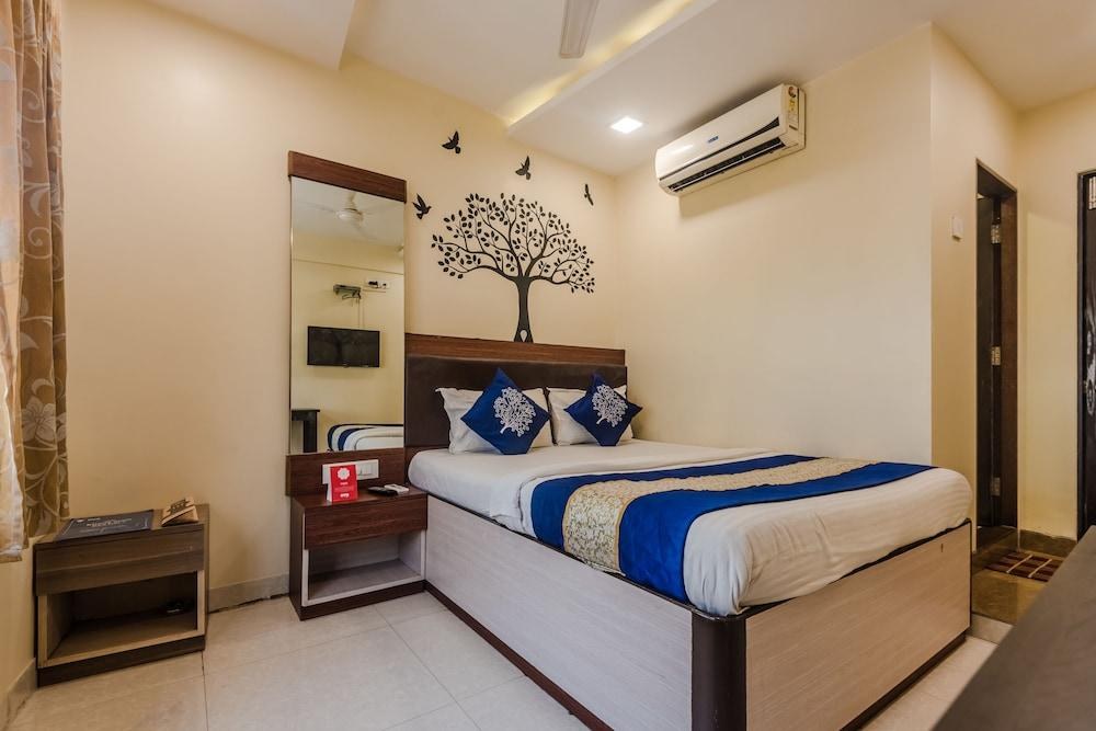 OYO 328 Hotel Royal Grand photo 2