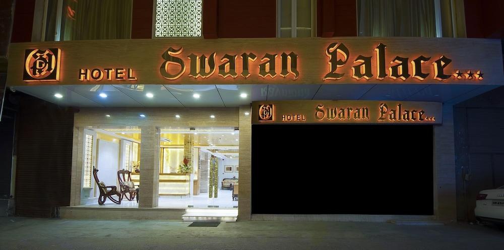 Hotel Swaran Palace