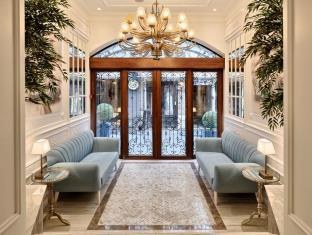 Mirrors Hotel photo 3