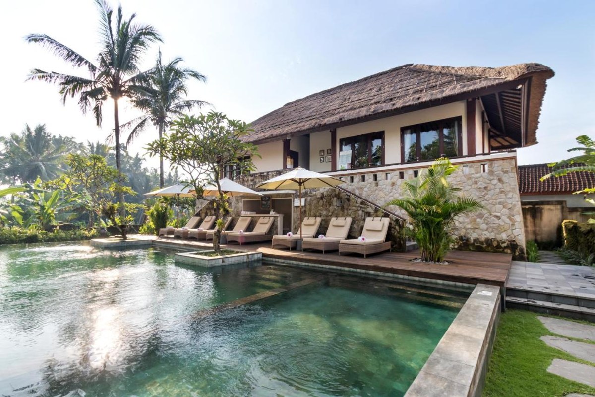 RADHA PHALA RESORT & SPA