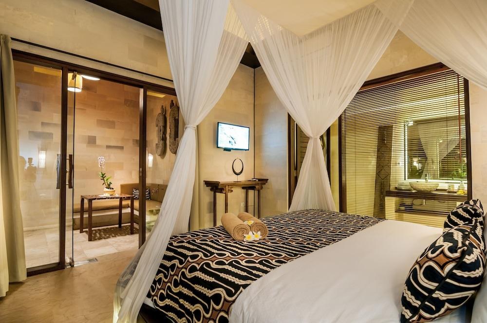 Karmagali Boutique Suites - Adults Only photo 2