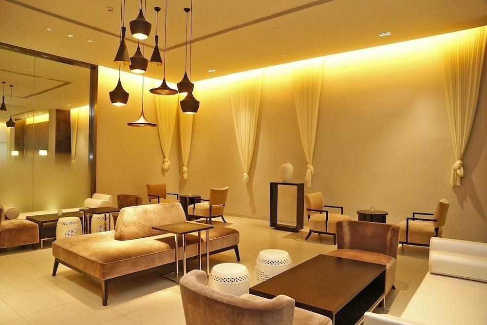 Jinjiang Inn Select Shenzhen Huanggang Port Huangcheng Square photo 2