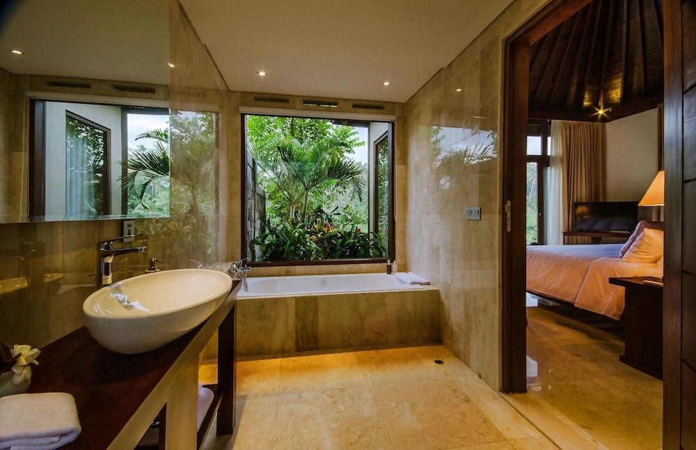 Udhiana Resort Ubud photo 3
