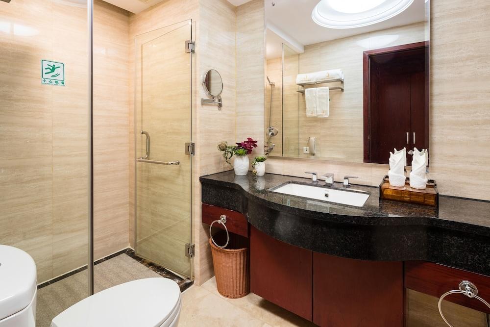 Gorgeous Hotel photo 3