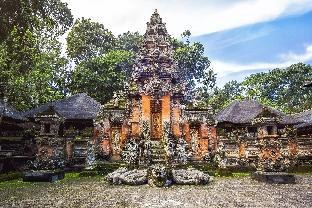 UMA DEWI GUEST HOUSE photo 1