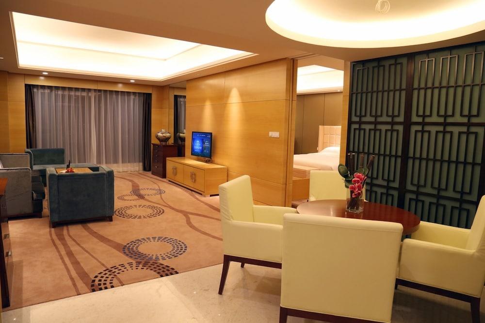 Changfeng Gloria Plaza Hotel photo 2