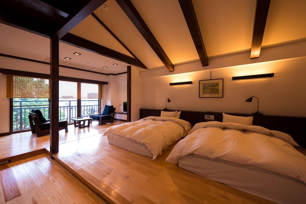 Kasuga Hotel photo 1