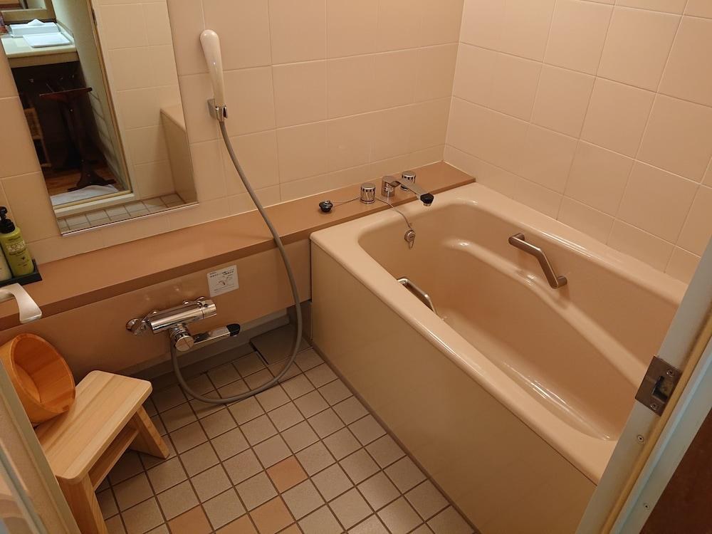 Kasuga Hotel photo 3