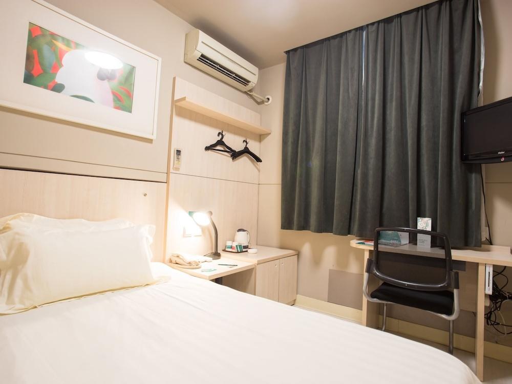 Jinjiang Inn Harbin Xidazhi Street Hexing Road Metro Station