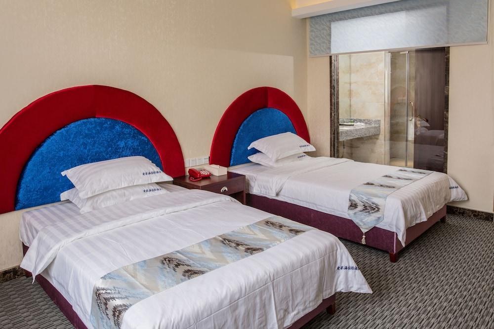 Aiqinhai Hotel photo 2