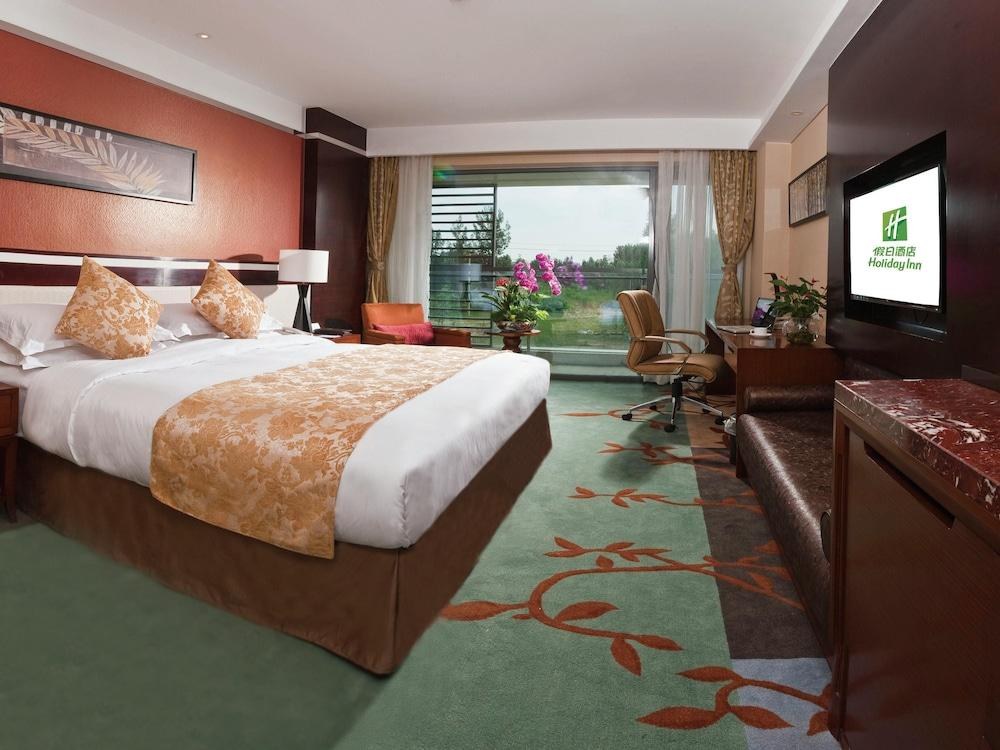 Holiday Inn Beijing Shijingshan Parkview photo 1